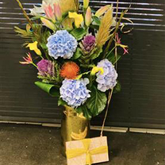 Luxury vase arrangement gift set